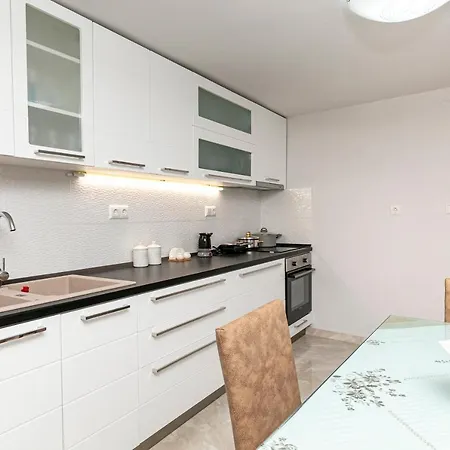 Apartment Loridis View